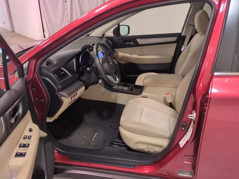 Used 2019 Subaru Outback 2.5i Premium image 18