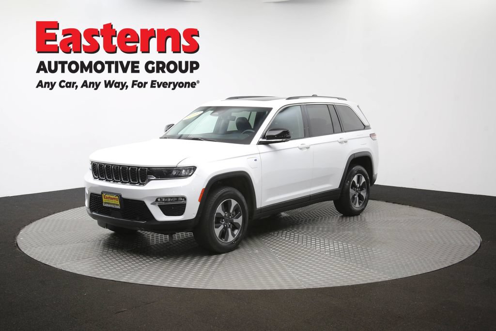 Used 2022 Jeep Grand Cherokee Limited 4xe w/ Luxury Tech Group II AWD/4WD image 61