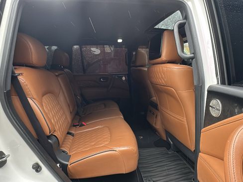 Used 2022 INFINITI QX80 Sensory image 28