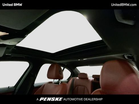 Certified 2024 BMW 330i Sedan image 12