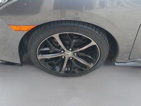 Used 2021 Honda Civic Sport image 35