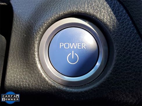 Used 2022 Toyota RAV4 SE image 33