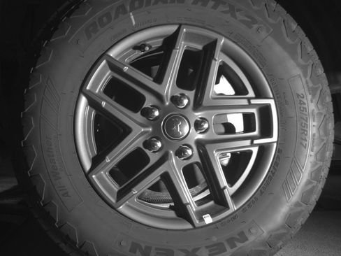 Used 2025 Jeep Wrangler Unlimited Sport AWD/4WD image 12