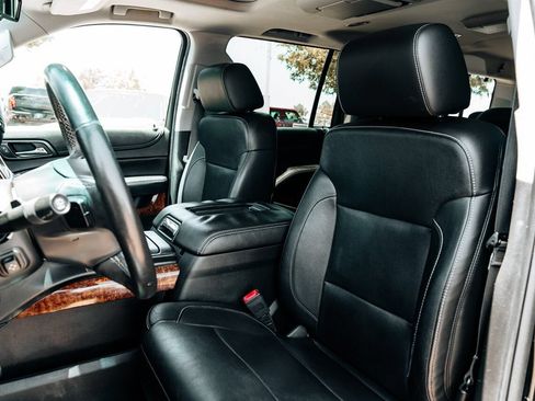 Used 2015 Chevrolet Suburban LTZ AWD/4WD image 19