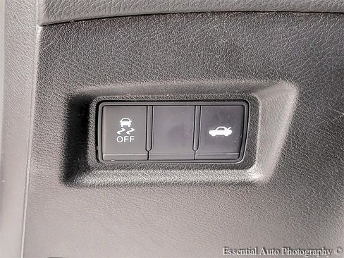 Used 2019 INFINITI Q50 Luxe w/ Essential Package (3.0T Luxe) image 15