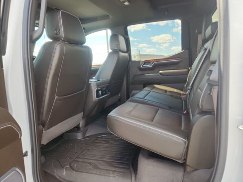 Used 2023 GMC Sierra 1500 Denali w/ Denali Reserve Package AWD/4WD image 6
