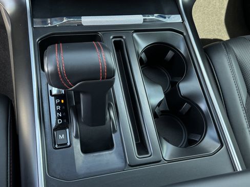 Used 2025 Ford F150 Raptor image 22