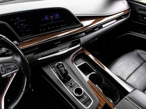 Used 2021 Cadillac Escalade Premium Luxury w/ Driver Assist Tech Package image 23