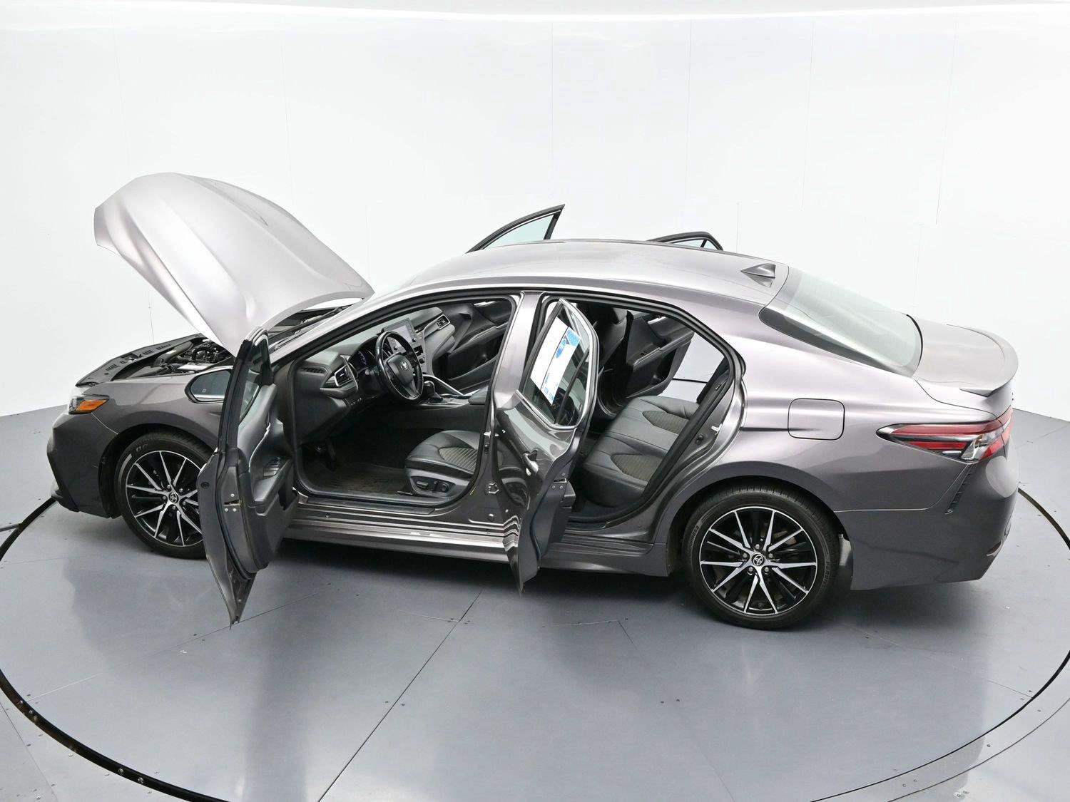 Used 2023 Toyota Camry SE FWD image 34