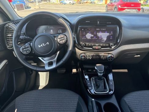 Certified 2023 Kia Soul EX FWD image 13