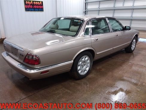 Used 1998 Jaguar XJ8 image 3