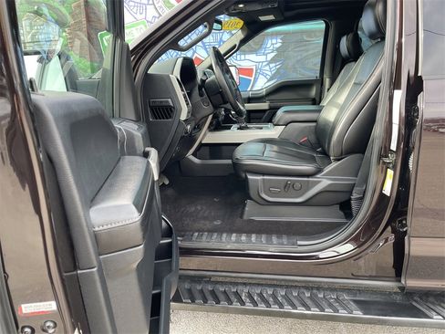 Used 2019 Ford F150 Lariat w/ Equipment Group 502A Luxury image 14