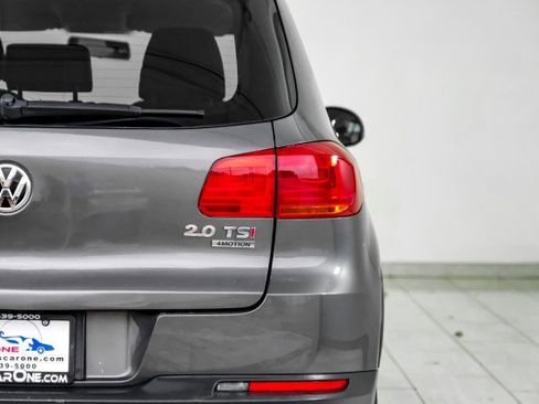 Used 2014 Volkswagen Tiguan S AWD/4WD image 44