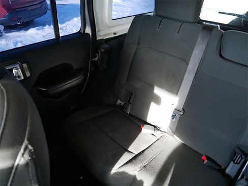 Used 2019 Jeep Wrangler Unlimited Sport S image 15