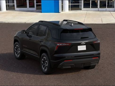 New 2026 Chevrolet Equinox LT FWD image 3