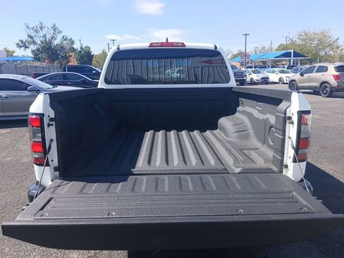 Used 2025 Nissan Frontier S AWD/4WD image 5