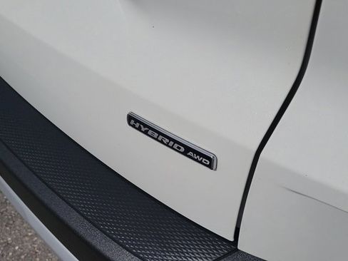 Used 2024 Ford Escape Platinum w/ Premium Technology Package image 5