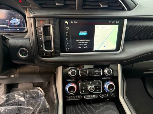 Used 2024 GMC Yukon Denali AWD/4WD image 22