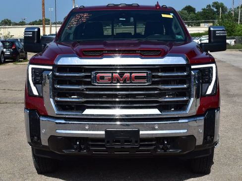 Used 2025 GMC Sierra 3500 SLT w/ SLT Premium Package AWD/4WD image 2