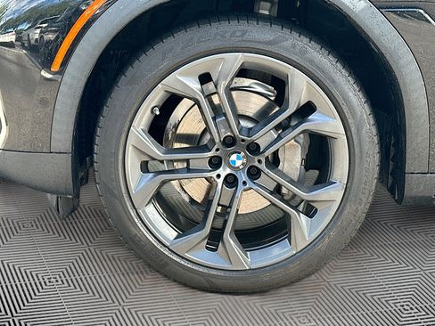 Used 2021 BMW X6 sDrive40i w/ Executive Package image 39