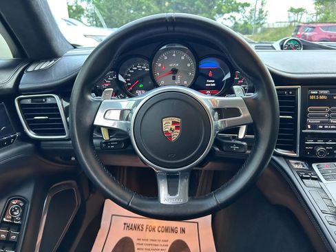 Used 2013 Porsche Panamera GTS AWD/4WD image 49