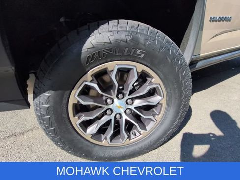 Used 2022 Chevrolet Colorado ZR2 AWD/4WD image 32
