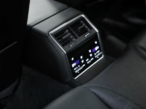 Certified 2022 Porsche Panamera Platinum Edition image 29