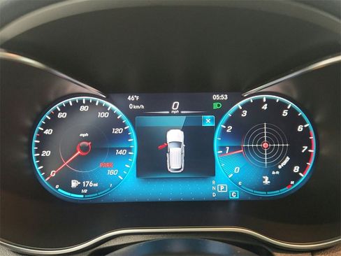 Used 2021 Mercedes-Benz GLC 300 4MATIC image 13