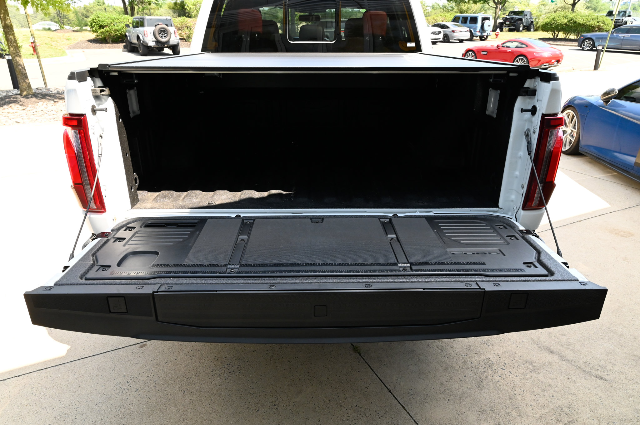 Used 2024 Ford F150 Raptor AWD/4WD image 45