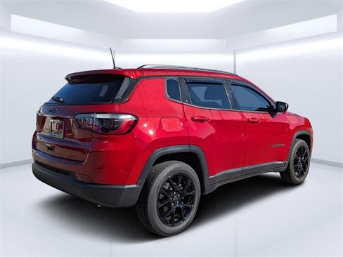 Used 2026 Jeep Compass Latitude w/ Quick Order Package 29K image 3