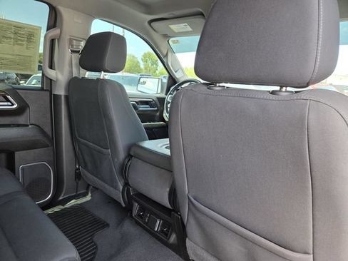 Used 2022 Chevrolet Silverado 1500 LT AWD/4WD image 35