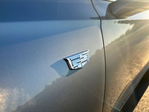 Used 2025 Cadillac XT6 Premium Luxury image 31