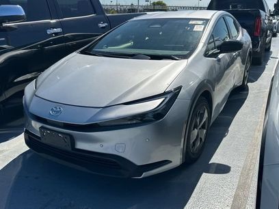 Used 2025 Toyota Prius LE