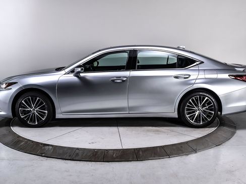 Used 2025 Lexus ES 300h w/ Premium Package FWD image 3