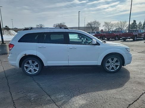 Used 2010 Dodge Journey SXT w/ Flexible Seating Group image 5