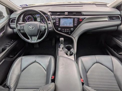 Used 2019 Toyota Camry SE image 17