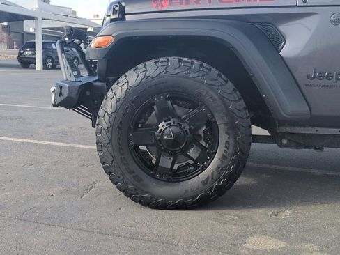 Used 2023 Jeep Wrangler Sport S image 24