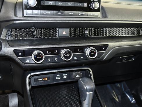 Certified 2024 Honda CR-V EX image 29