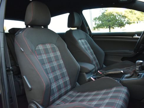 Used 2015 Volkswagen GTI S image 22