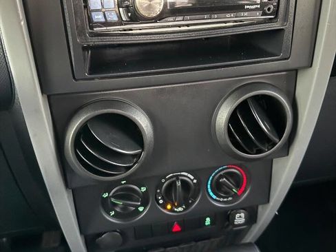 Used 2010 Jeep Wrangler Sport image 12