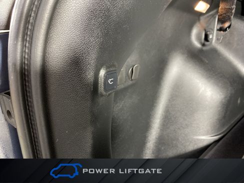 Used 2019 Jeep Cherokee Limited image 28