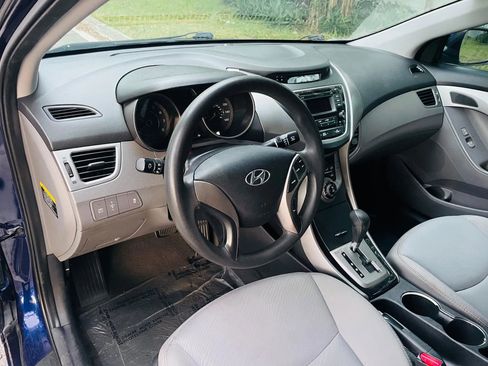 Used 2013 Hyundai Elantra GLS image 11