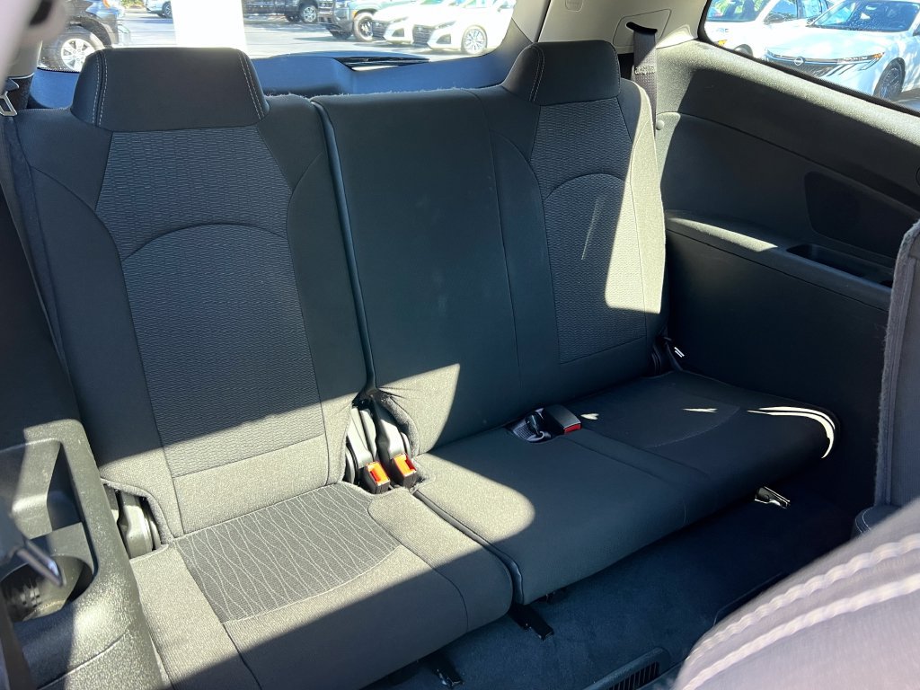 Used 2017 Chevrolet Traverse LT w/ Traveler's Package FWD image 25
