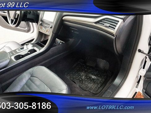 Used 2017 Ford Fusion SE w/ Fusion SE Technology Package FWD image 33