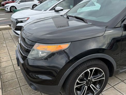 Used 2014 Ford Explorer Sport w/ Equipment Group 401A image 2
