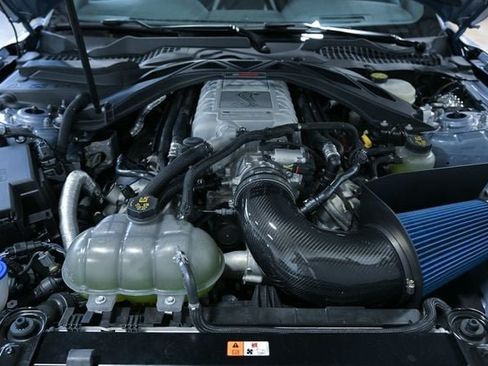 Used 2022 Ford Mustang Shelby GT500 w/ Carbon Fiber Track Pack RWD image 41