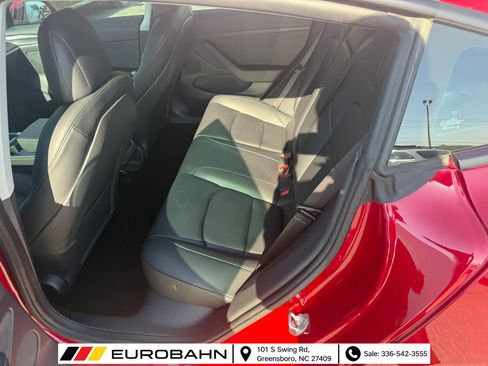 Used 2022 Tesla Model 3 Performance AWD/4WD image 11