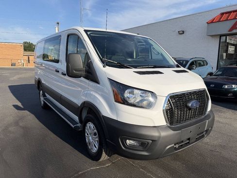 Used 2025 Ford Transit 250 Low Roof w/ Exterior Upgrade Package RWD image 3