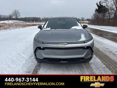 New 2026 Chevrolet Equinox EV LT image 12