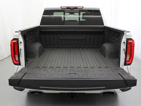 Certified 2023 GMC Sierra 1500 Denali w/ Denali Reserve Package AWD/4WD image 10